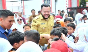 fadly-amran-tegaskan-komitmen-pemko-tingkatkan-kwalitas-pendidikan-di-kota-padang fadly-amran-tegaskan-komitmen-pemko-tingkatkan-kwalitas-pendidikan-di-kota-padang