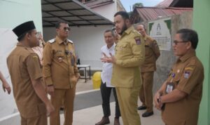 walikota-padang-fadly-amran-tinjau-sarana-prasarana-di-smpn-2-padang walikota-padang-fadly-amran-tinjau-sarana-prasarana-di-smpn-2-padang