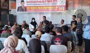 ajak-warga-jauhi-narkoba-dan-ketahui-bahaya-narkotika,-wakil-ketua-dprd-sumbar-evi-yandri-lakukan-sosper-no.9-2018