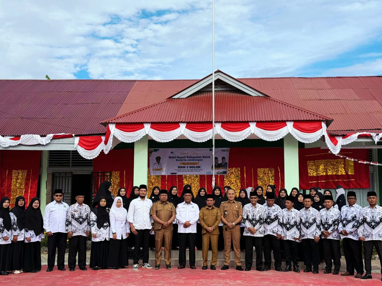 wakil-bupati-solok-berikan-motivasi-kepada-siswa-man-3-solok-untuk-raih-cita-cita-tinggi