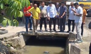 masyarakat-campago-selatan-padang-pariaman-goro-bersihkan-drainase