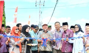 wakil-walikota-resmikan-jalan-penjernihan-iii-kelurahan-gunung-pangilun wakil-walikota-resmikan-jalan-penjernihan-iii-kelurahan-gunung-pangilun
