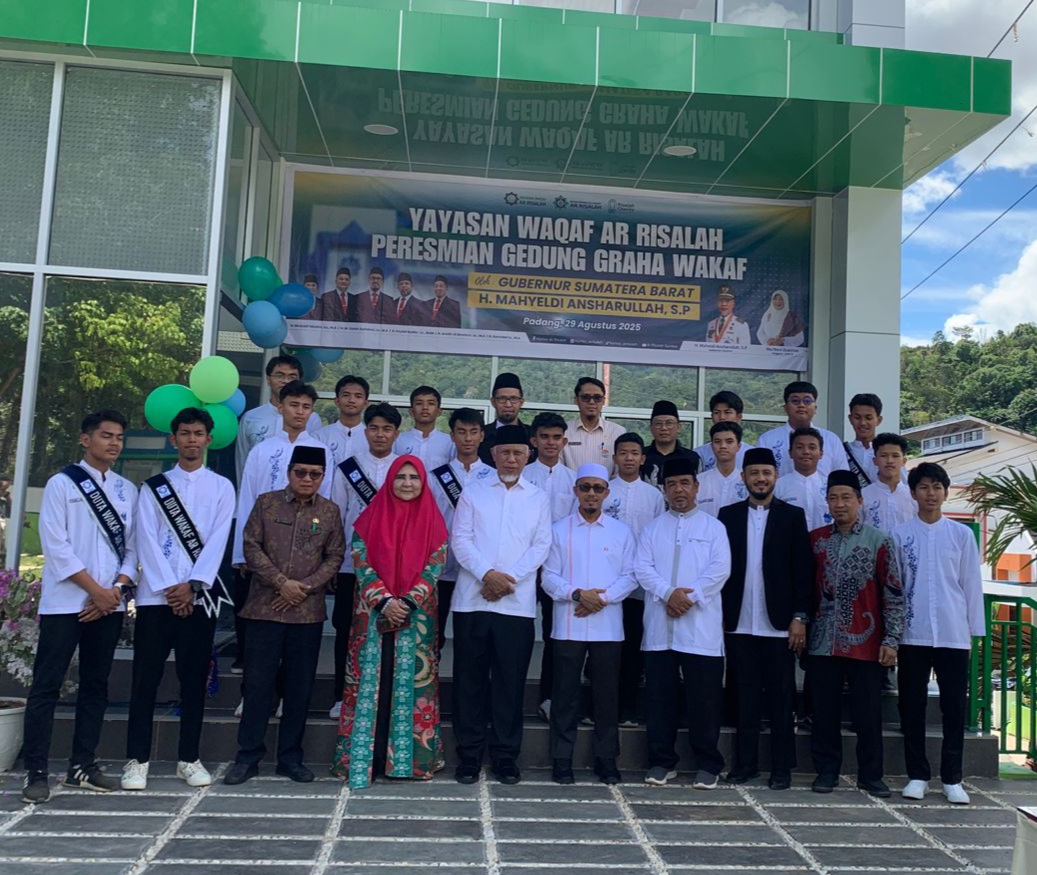 peresmian-graha-wakaf-ar-risalah,-hj-nevi-zuairina:-literasi-wakaf-penting-untuk-kesejahteraan-umat