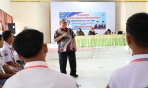 ketua-dprd-sumbar-motivasi-siswa-jadi-pemimpin-masa-depan