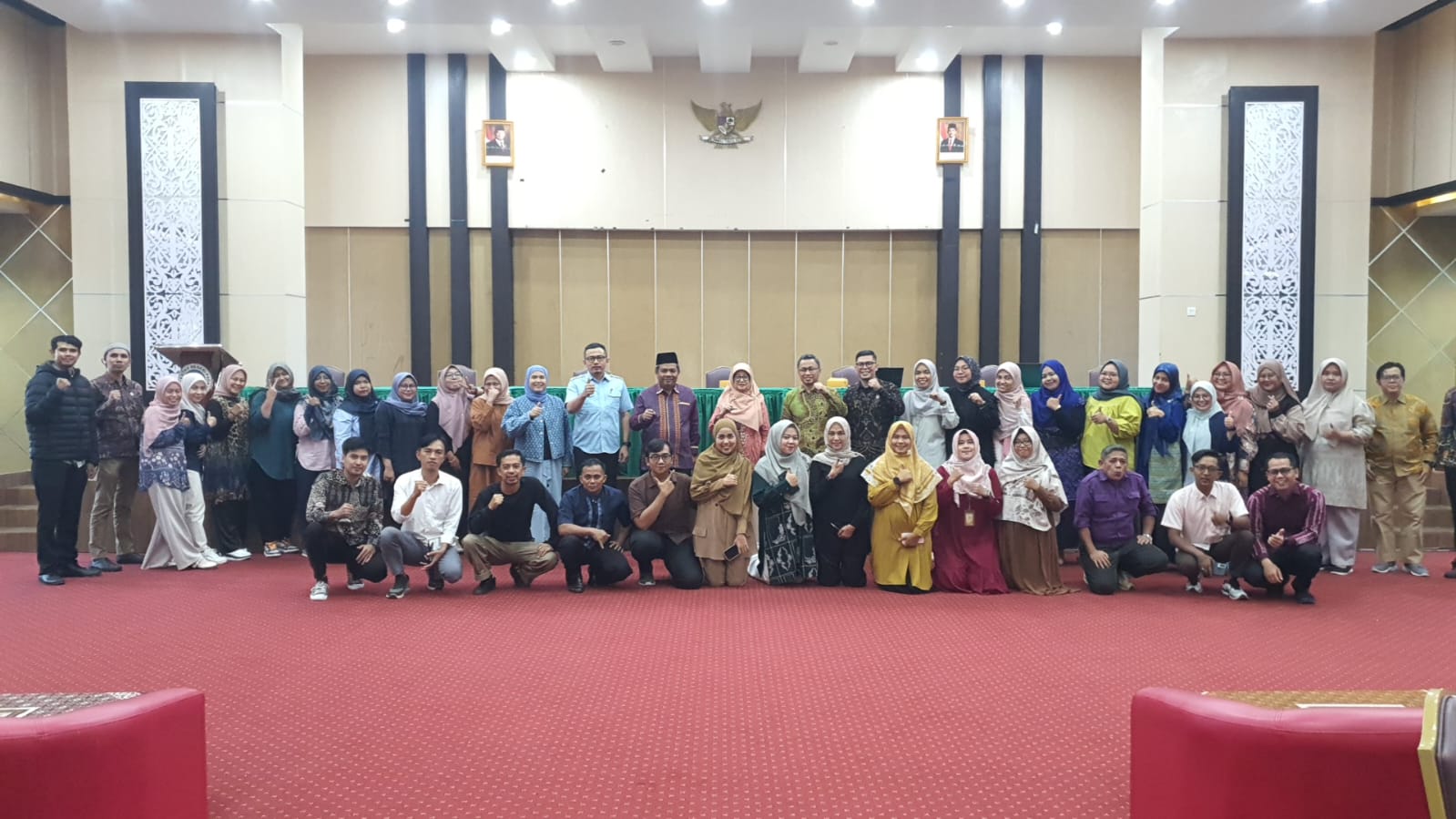 dekan-fbs-unp-buka-lokakarya-peningkatan-peran-pa-bagi-dosen-untuk-kualitas-lulusan