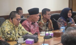 solusi-keterbatasan-fiskal,-pemprov-sumbar-rancang-penerbitan-sukuk-daerah