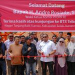 alhamdulillah-bupati-solok-bersama-anggota-dpr-ri-andre-rosiade-resmikan-bts-di-daerah-terpencil