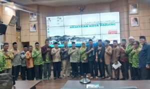 dmi-padang-resmi-bubarkan-panitia-raker,-fokus-dukung-progul-smart-surau-pemko dmi-padang-resmi-bubarkan-panitia-raker,-fokus-dukung-progul-smart-surau-pemko