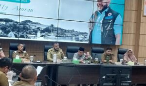 target-ambisius-kota-padang,-fadly-maigus-bertekad-turunkan-angka-kemiskinan-hingga-graduasi-masyarakat