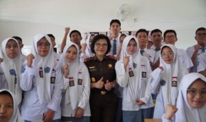 kejati-sumbar-laksanakan-kegiatan-jaksa-mengajar-di-sman-3-padang kejati-sumbar-laksanakan-kegiatan-jaksa-mengajar-di-sman-3-padang