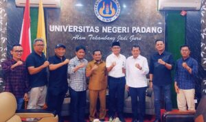 prof-ganefri-dukung-hamdanus-pimpin-koni-sumbar