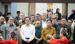 dihadiri-14-rektor-ptn,-unp-tuan-rumah-simposium-nasional-kependudukan-2025