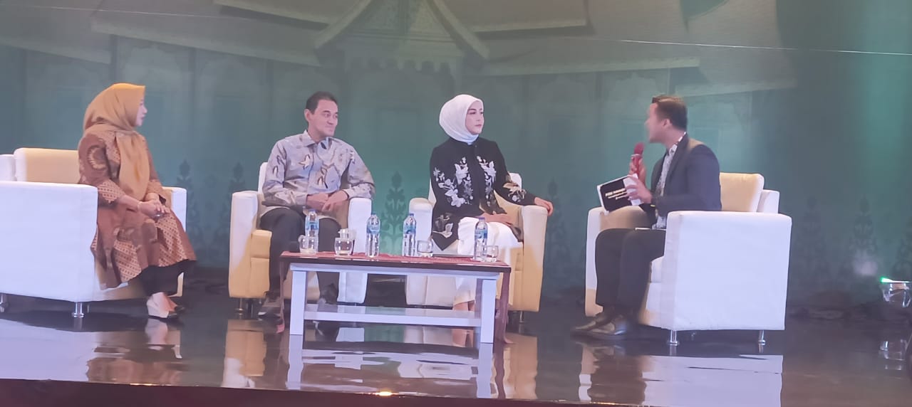 narasumber-talkshow-scf-2025,-dosen-unp-early-mulyani:transaksi-digital-permudah-mengatur-keuangan-usaha-dan-rumah-tangga