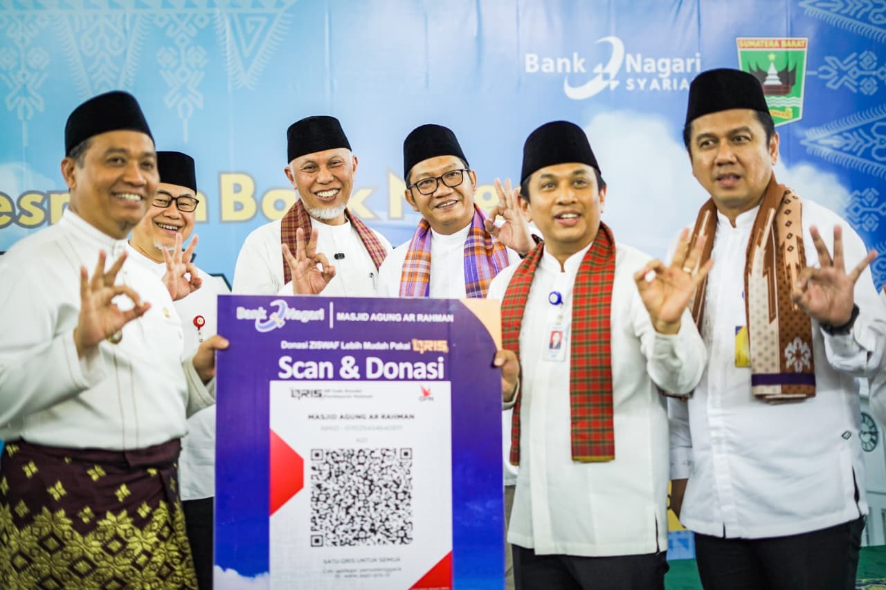 resmikan-bank-nagari-syariah-pekanbaru,-gubernur-mahyeldi:-himpun-potensi-perantau