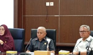 komisi-v-dprd-sumbar-finalisasi-ranperda-pengelolaan-pesantren,-lazuardi:-besok-ditetapkan