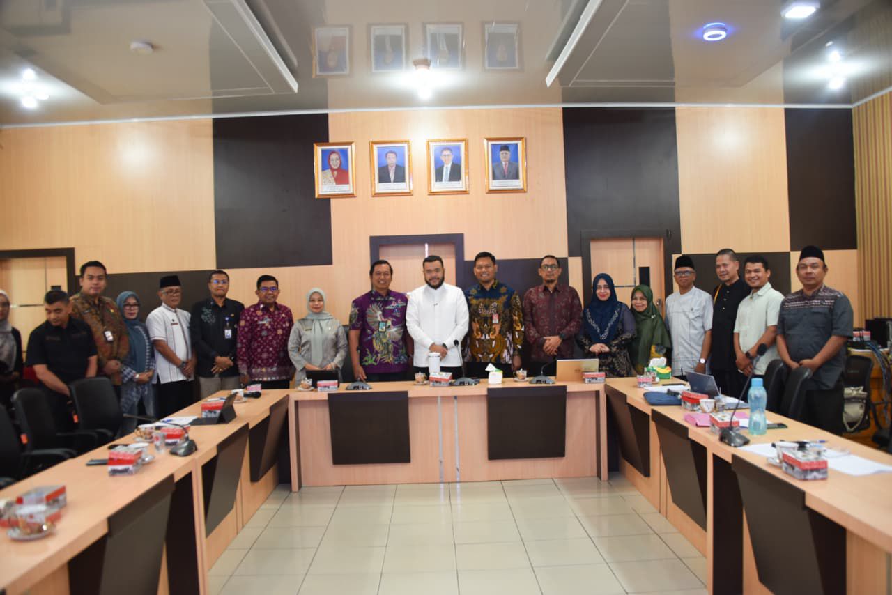 pemko-padang-gelar-monev-terkait-implementasi-ktr