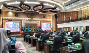 dprd-dan-pemprov-sumbar-tetapkan-kua-ppas-2026-dalam-rapat-paripurna