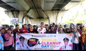 pemkab-padang-pariaman-gelar -aksi-bersih-bersih-sehubungan-wdc pemkab-padang-pariaman-gelar -aksi-bersih-bersih-sehubungan-wdc