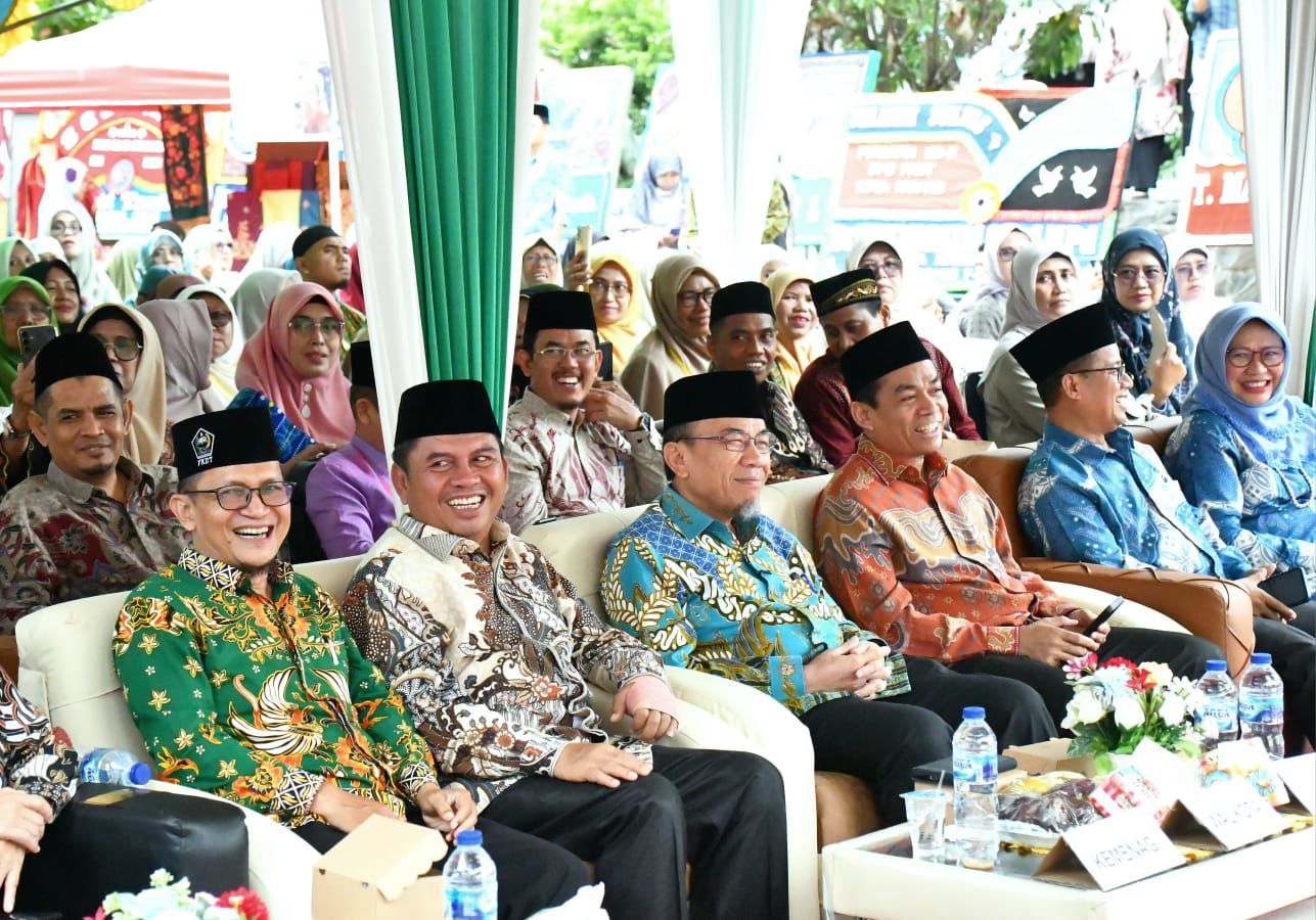 maigus-nasir-buka-secara-resmi-porsadin-ke-x-tingkat-kota-padang