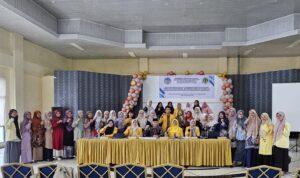 pgpaud-fip-unp-latih-guru-tkpaud-di-padang-panjang-buat-modul-ajar-flipped-book