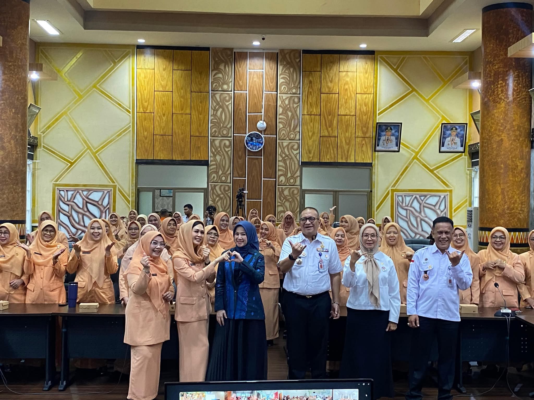 dwp-up-se-kota-padang-dikukuhkan,-vanny-algamar:-jalankan-program-dengan-profesional-dan-berikan-dampak-nyata