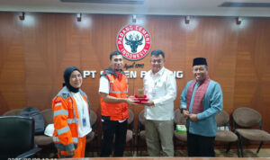 kapusdal-lh-sumatera-kunjungi-pt-semen-padang,-dorong-kolaborasi-atasi-sampah-danau-singkarak