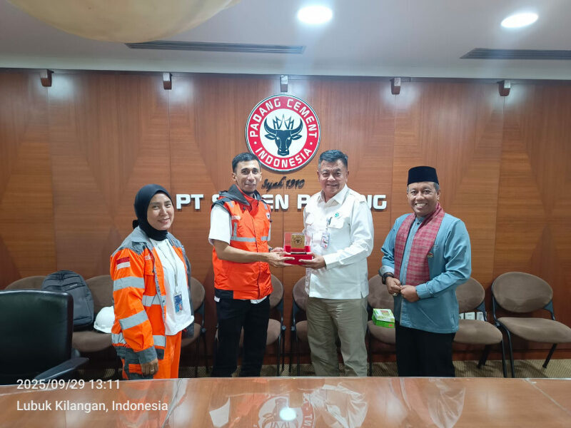 kapusdal-lh-sumatera-kunjungi-pt-semen-padang,-dorong-kolaborasi-atasi-sampah-danau-singkarak