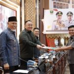 fraksi-fraksi-di-dprd-sumbar-sampaikan-pandangan-umum-terhadap-ranperda-apbd-2026