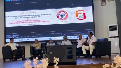 menuju-kota-informatif,-diskusi-dorong-pembentukan-komisi-informasi-kota-padang