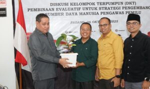 bawaslu-ri-gelar-diskusi-kelompok-terpumpun-(dkt),-herwyn-:-perkuat-strategi-pengembangan-sdm-pengawas-pemilu