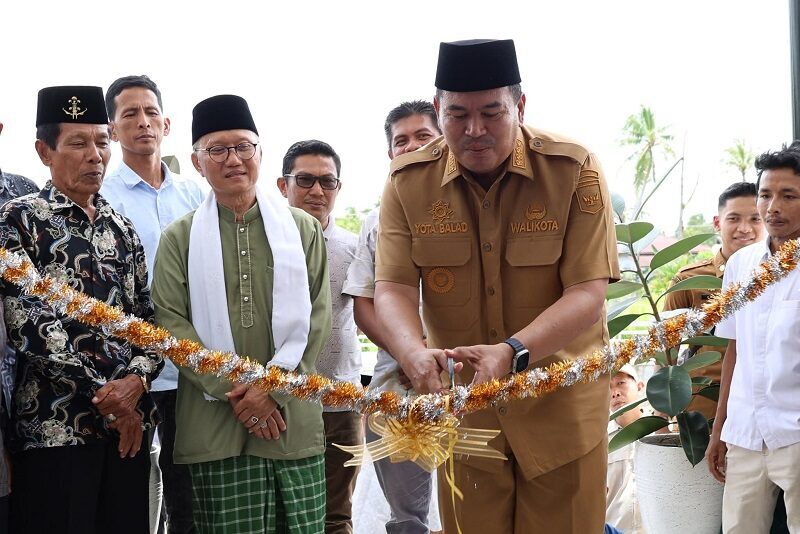 walikota-pariaman-reresmikan-kantor-ajwaa-madinah-tour-&-travel