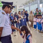 edukasi-transportasi-kolaboratif:-kai-divre-ii-sumbar-dan-angkasa-pura-indonesia-kenalkan-dunia-transportasi-kepada-anak-anak-sejak-dini