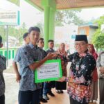 kepala-kemenag-sawahlunto-beri-reward-33-siswa-berprestasi-dalam-ajang-omi