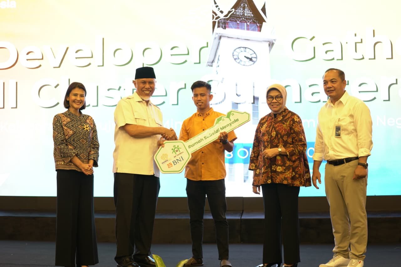 gubernur-mahyeldi-apresiasi-bni-dukungan-pembiayaan-perumahan-bagi-mbr