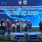 inspektur-terbaik-2025,-andri-yulika-raih-penghargaan-anggaraksa-dharma-dari-mendagri