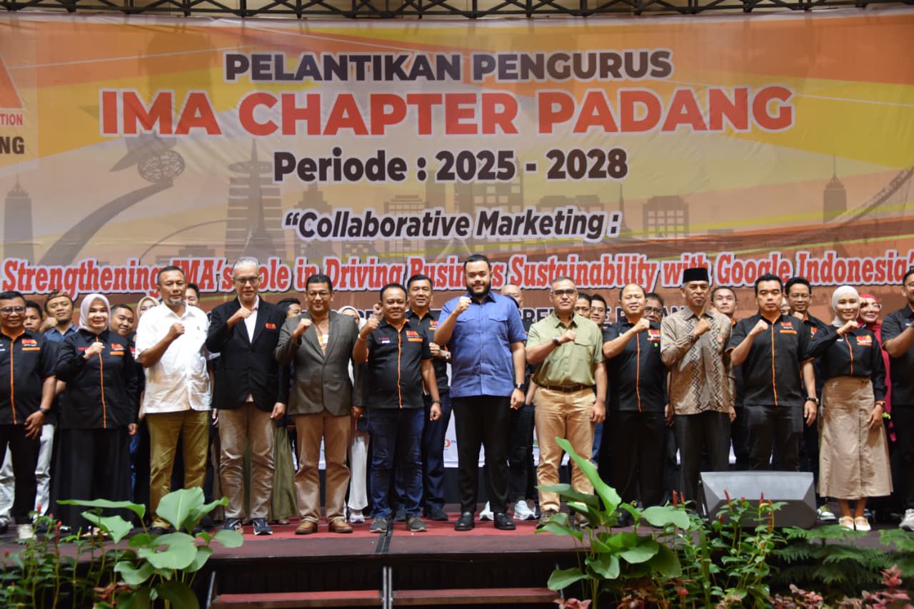 walikota-padang-fadly-amran-hadiri-chapter-padang-periodepelantikan-pengurus-ima-periode-2025-2028