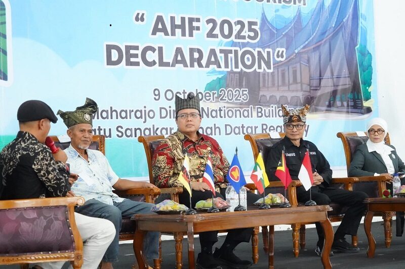 seminar-asean-homestay-forum-declaration-digelar-di-gedung-maharajo-dirajo-batusangkar