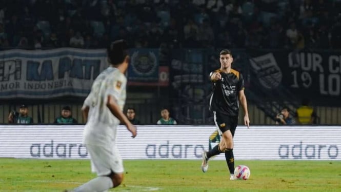 disoraki-‘booo’-oleh-bobotoh-saat-bela-dewa-united,-begini-tanggapan-nick-kuipers