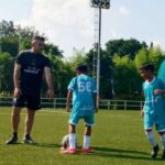 momentum-piala-dunia-antarklub-2025,-cristian-gonzales-turunkan-ilmu-ke-pesepakbola-muda-indonesia