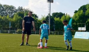momentum-piala-dunia-antarklub-2025,-cristian-gonzales-turunkan-ilmu-ke-pesepakbola-muda-indonesia