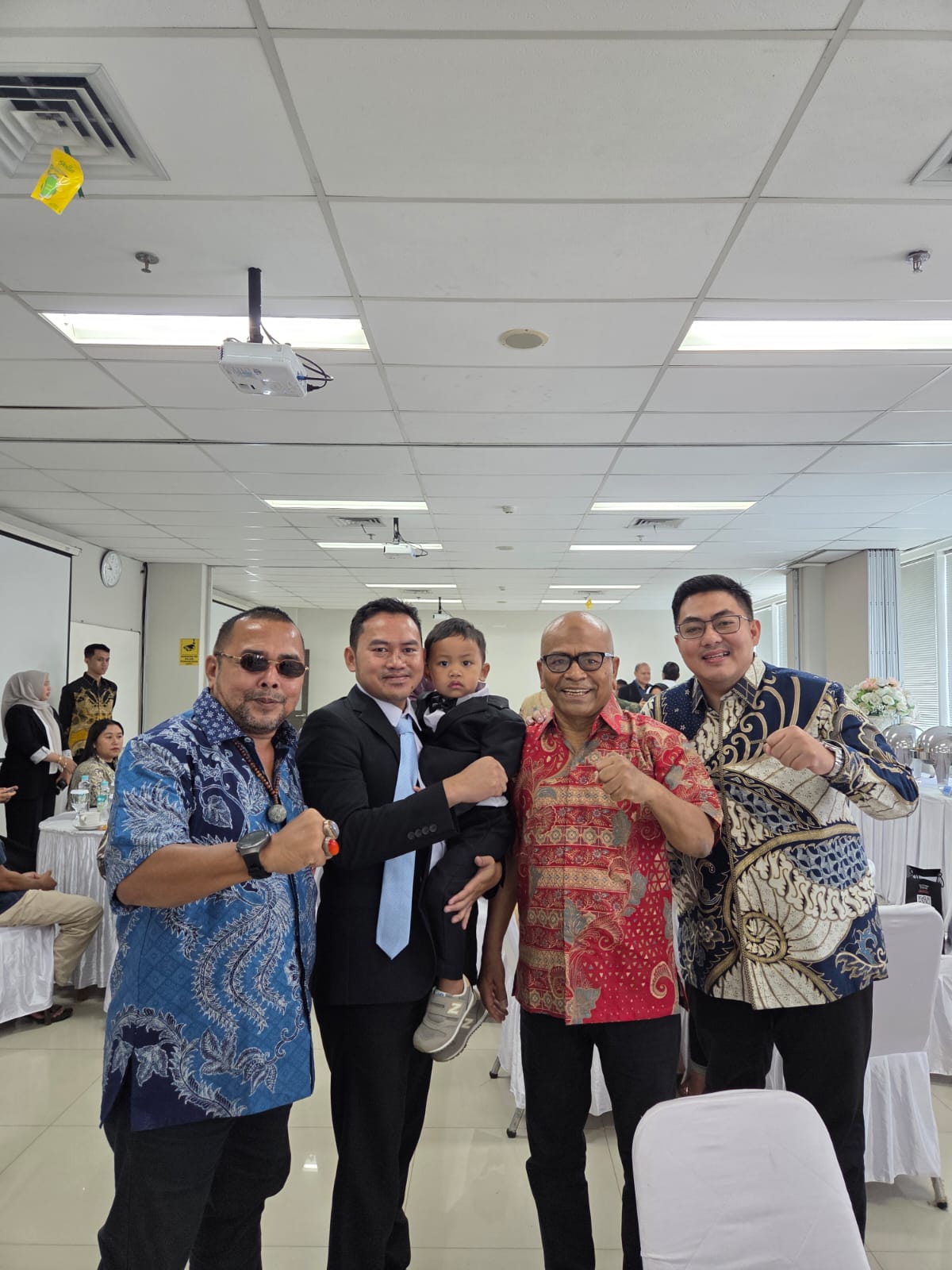 dewas-lkbn-antara-ariawan-resmi-bergelar-doktor,-prof-widodo:-levelnya-di-ranah-filsafat-ilmu