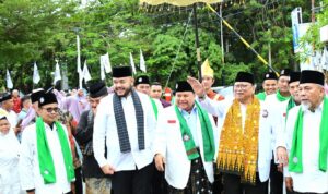 walikota-fadly-amran-hadiri-pelantikan-pd-perti-dan-pewarti-sumatera-barat-periode-2025-2030 walikota-fadly-amran-hadiri-pelantikan-pd-perti-dan-pewarti-sumatera-barat-periode-2025-2030