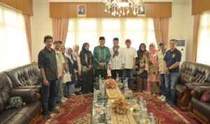 gubernur-mahyeldi-dukung-operasi-bibir-gratis-yang-digelar-iasma-1-bukittinggi