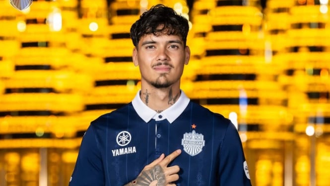 breaking-news:-shayne-pattynama-resmi-gabung-raksasa-liga-thailand,-buriram-united