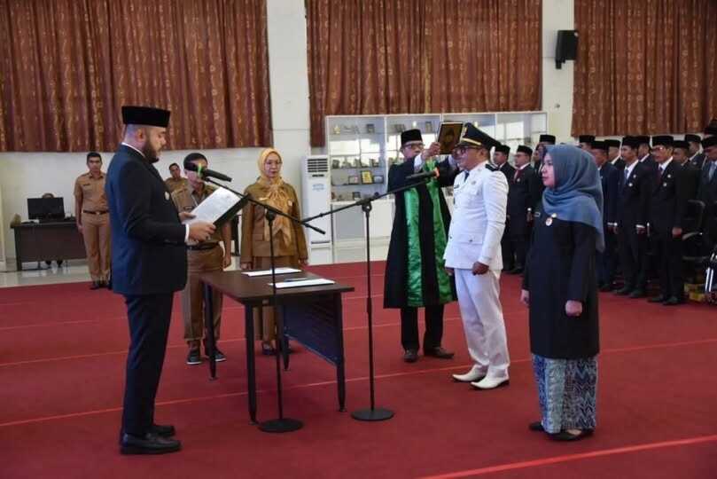 walikota-padang-mutasi-122-pejabat-eselon-iii-dan-iv