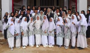 bupati-annisa-dipercaya-jadi-inspektur-upacara-hari-santri-2025-di-ponpes-al-barokah-koto-padang bupati-annisa-dipercaya-jadi-inspektur-upacara-hari-santri-2025-di-ponpes-al-barokah-koto-padang