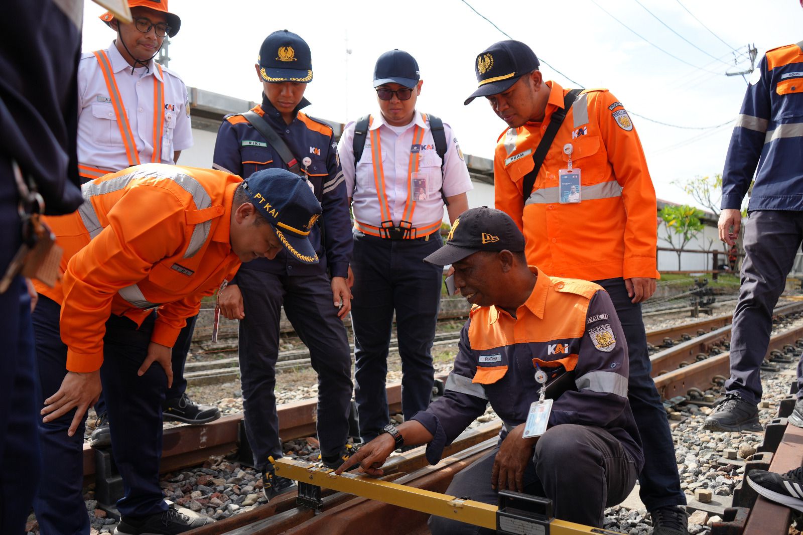 tingkatkan-keselamatan-kai-divre-ii-sumbar-lakukan-cek-lintas-jalan-kaki