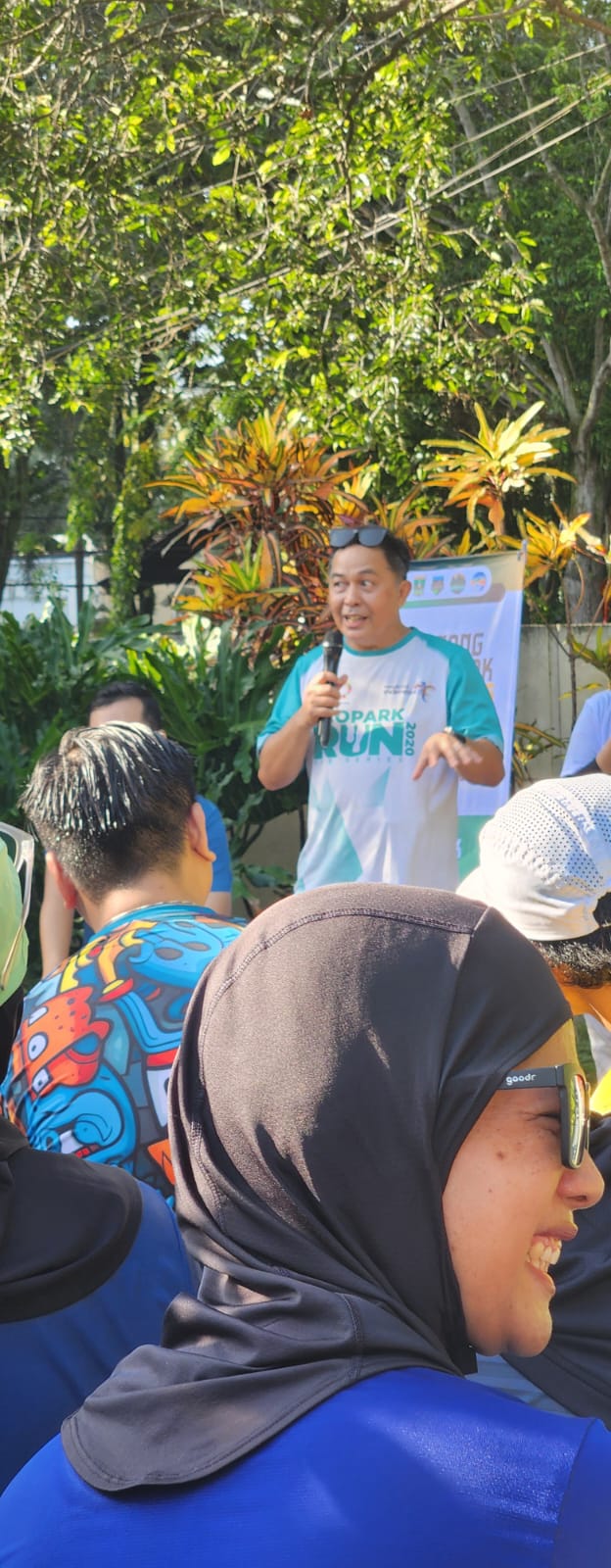 1000-runners-pekanbaru-siap-unjuk-hebat-di-mgr-2025, yv-tri-saputra:-di-luar-ekspektasi