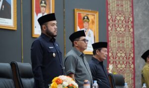 walikota-padang-sampaikan-nota-penjelasan-tiga-ranperda-pemko-secara-resmi