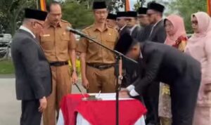 gebrakan-akhir-bulan,-walikota-bukittinggi-lantik-19-pejabat-baru